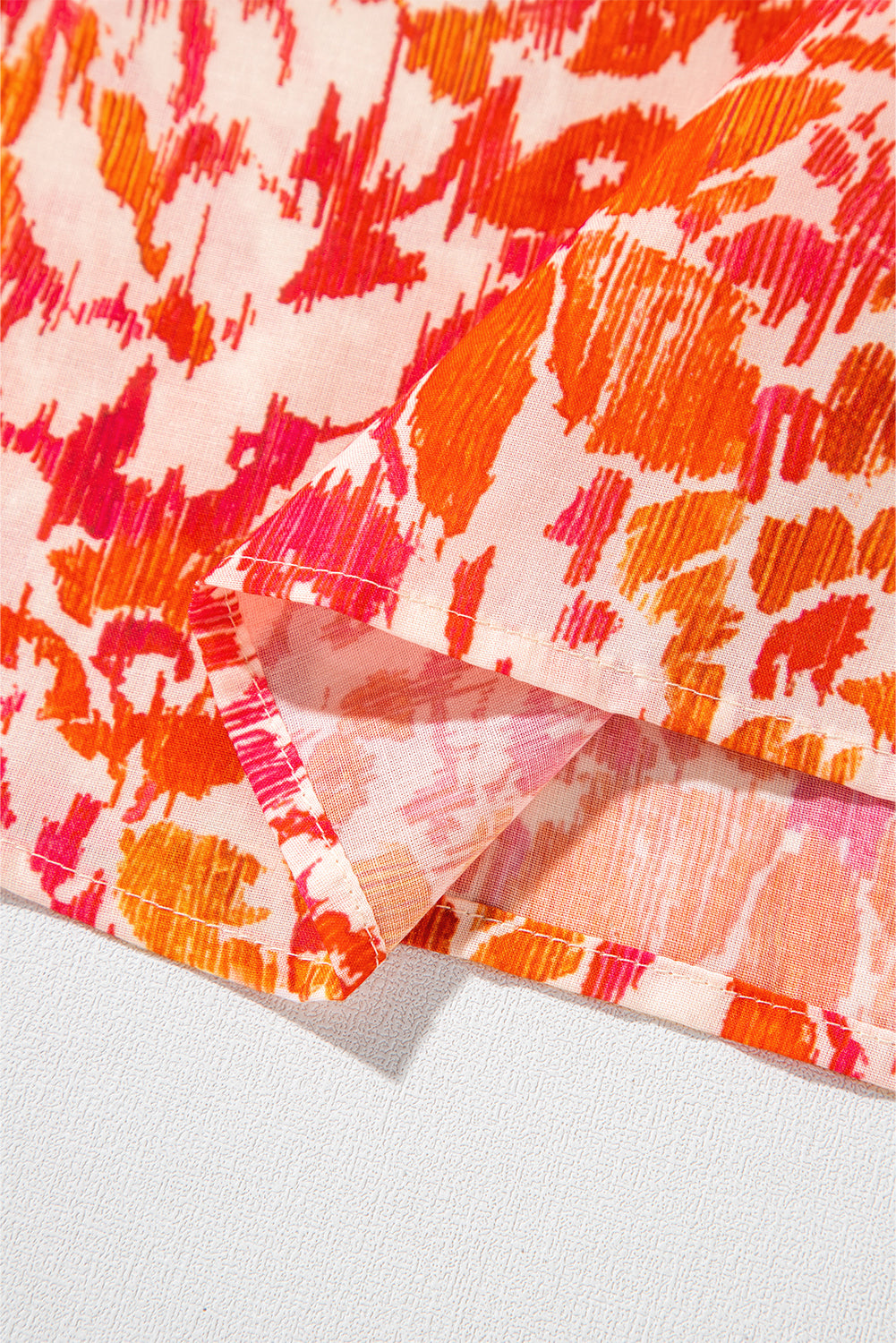 Блуза с принт на цветя