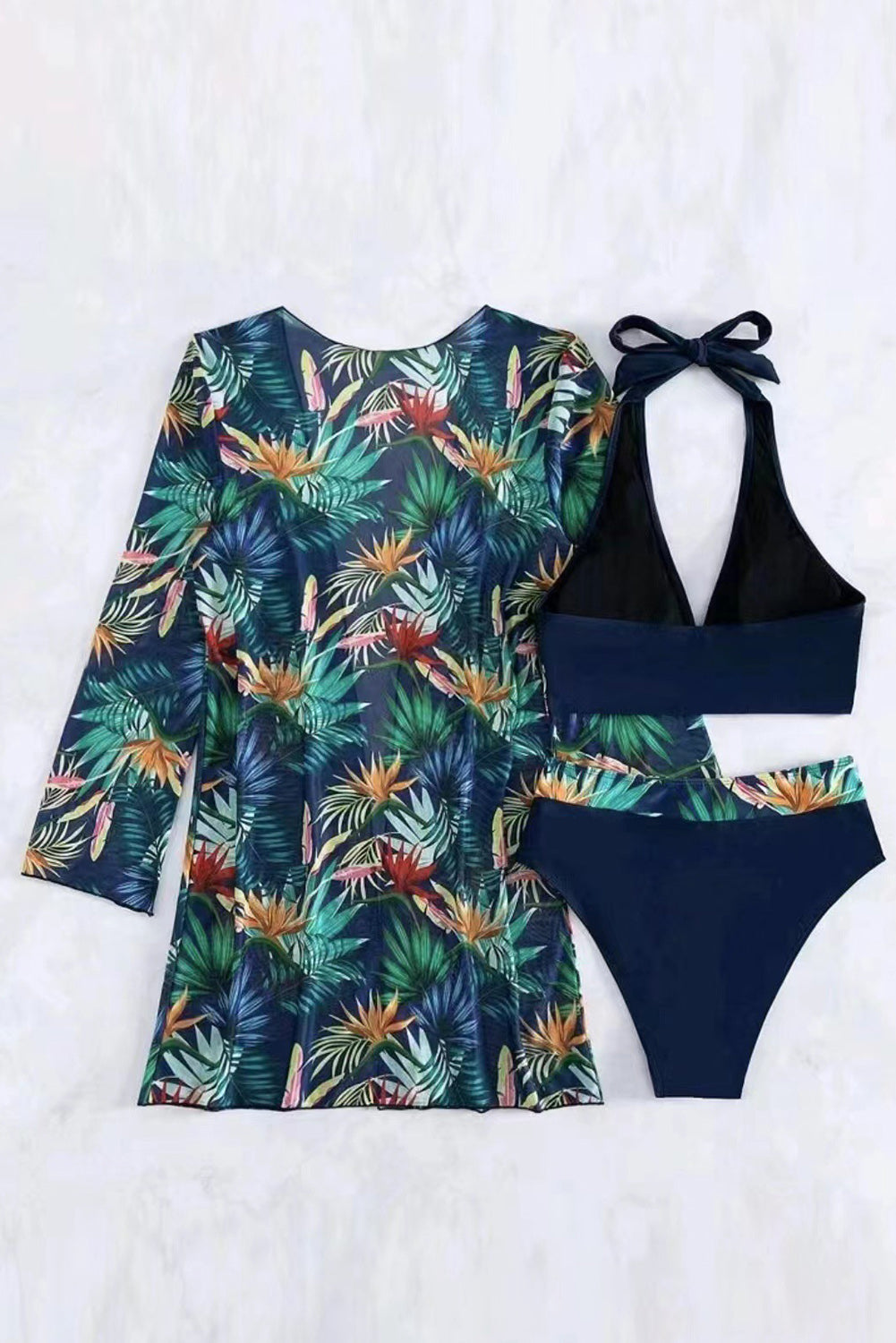Three-piece swimsuit set 