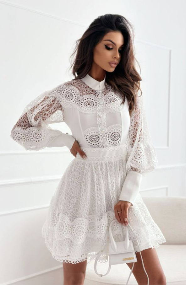 Дантелена рокля