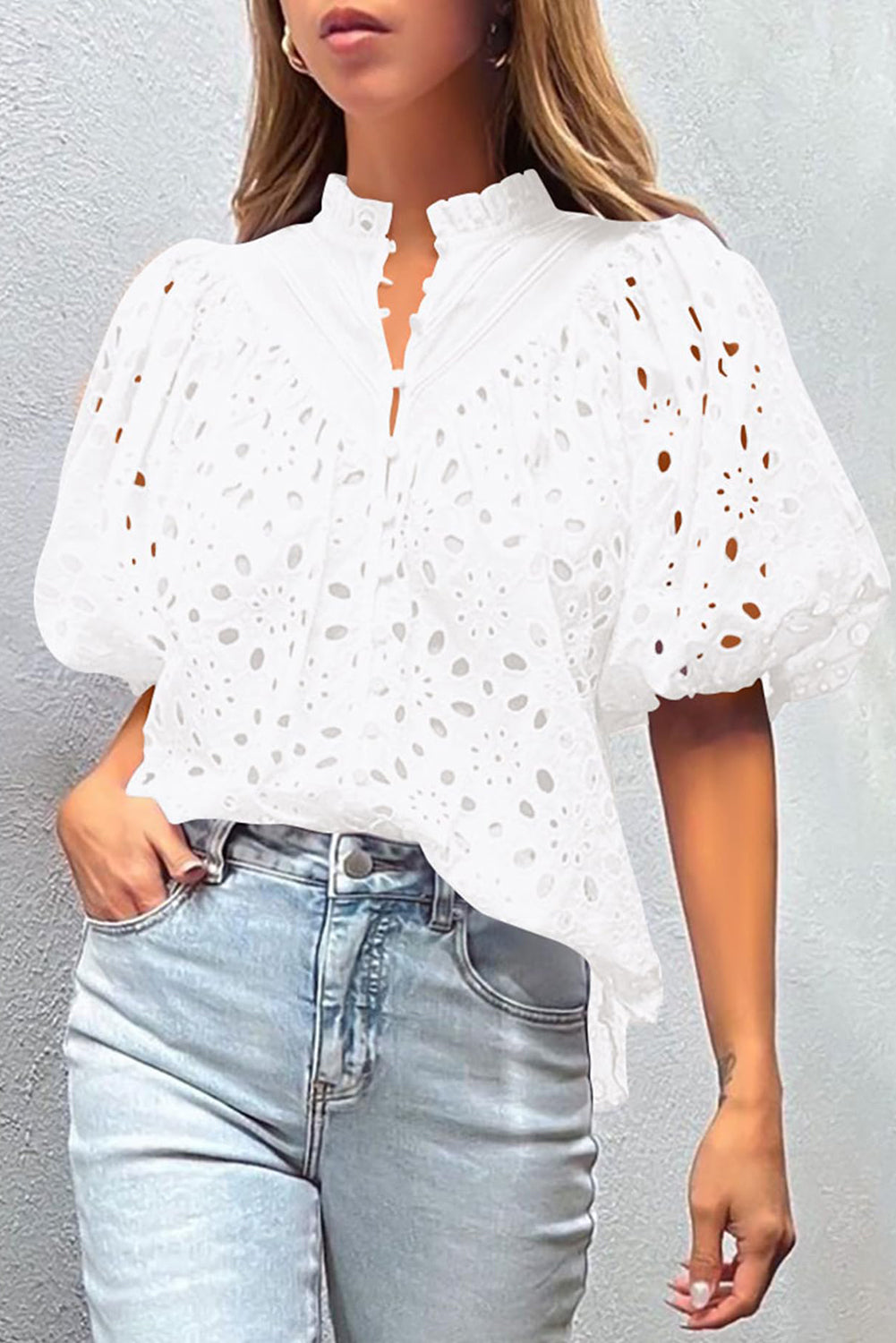 Cotton shirt with embroidery 