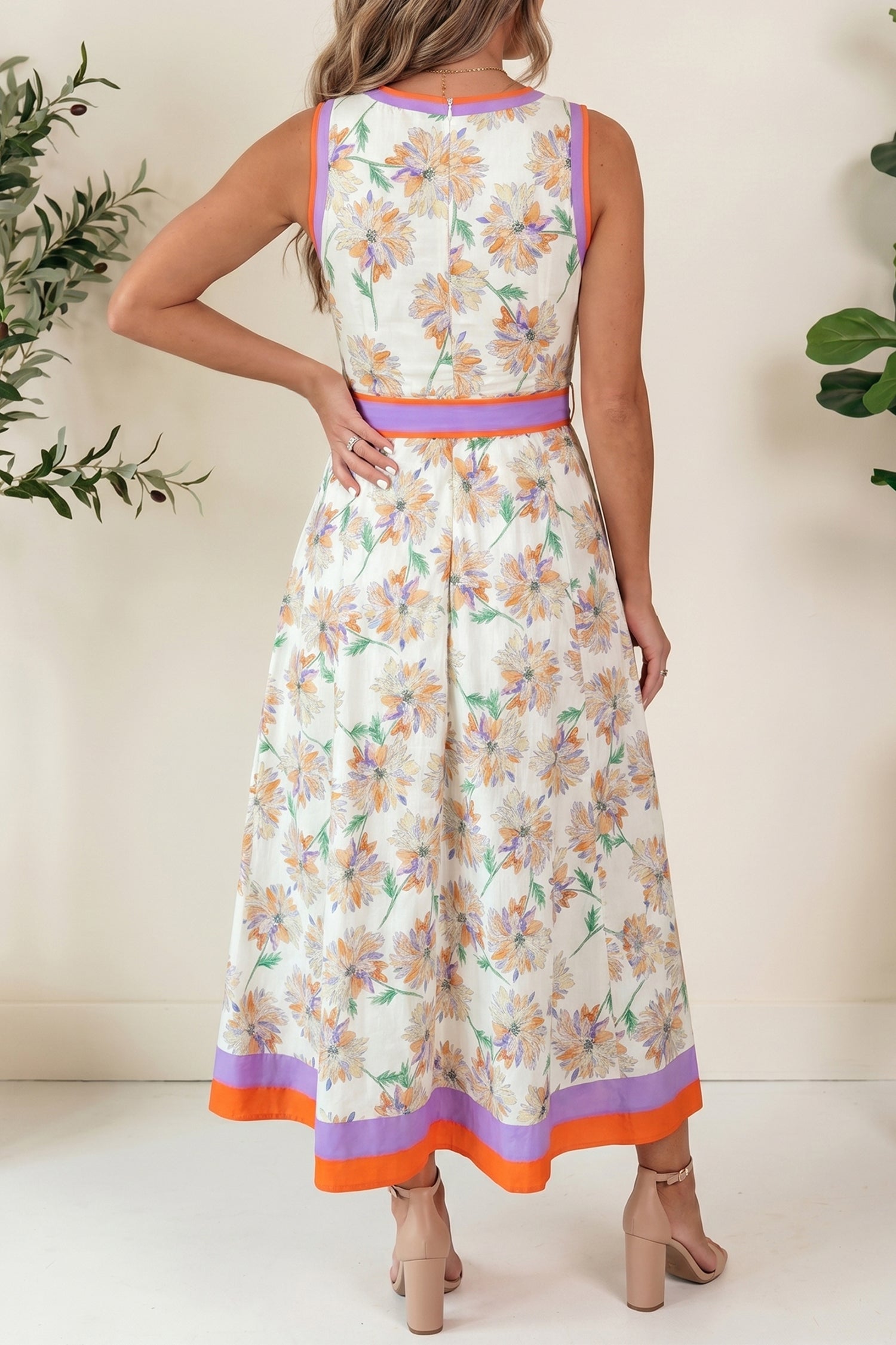 Floral print dress with belt