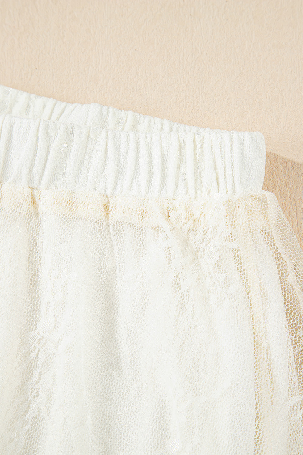 Дантелена пола