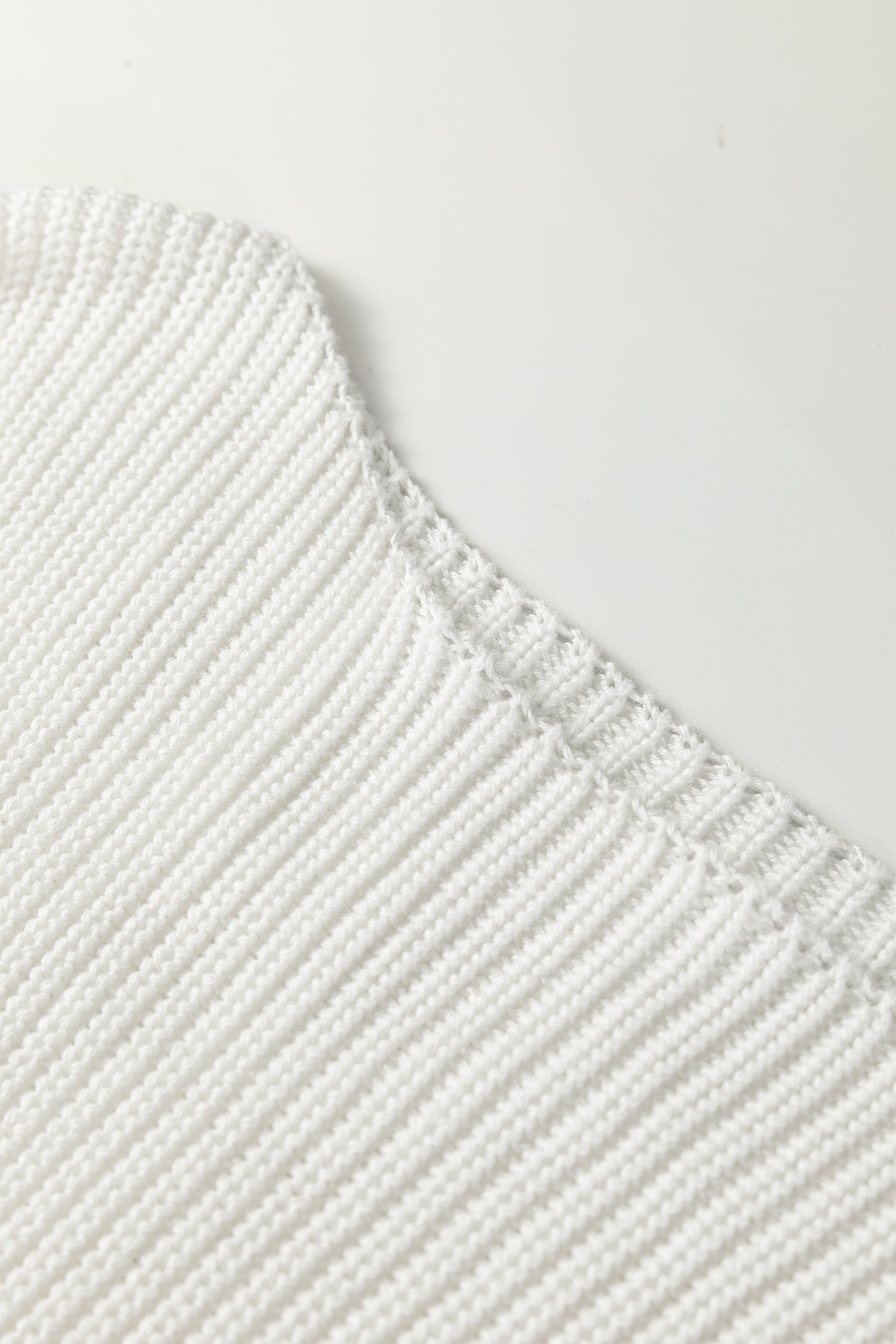 Асиметричен пуловер