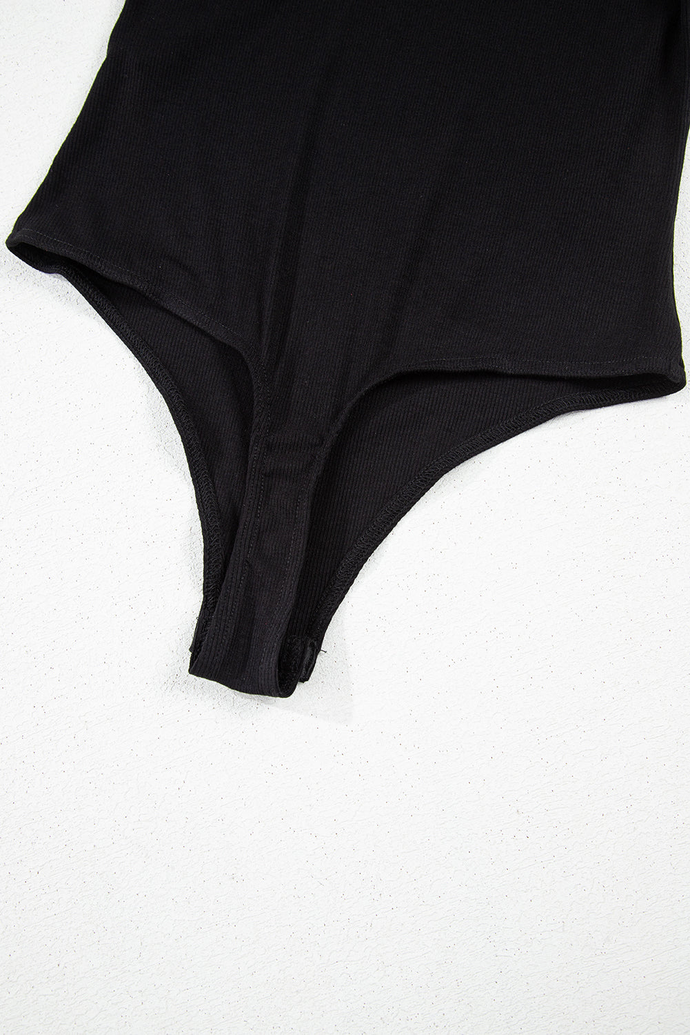 Боди с къси кожени ръкави