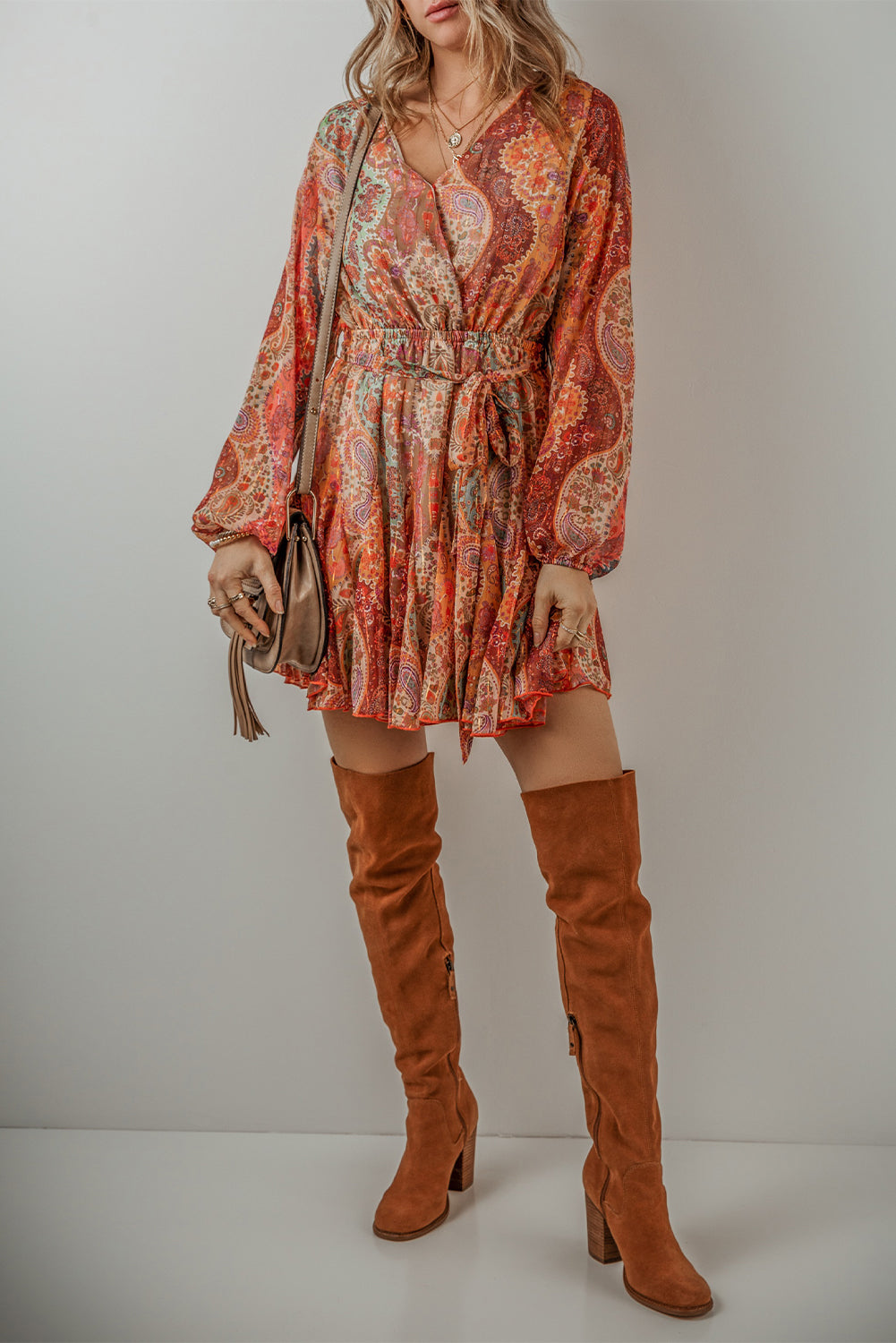 Dress with belt 