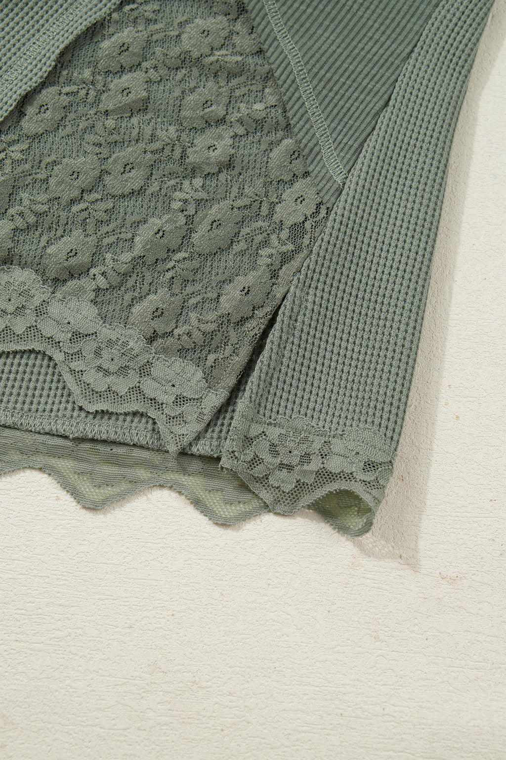 Blouse with lace