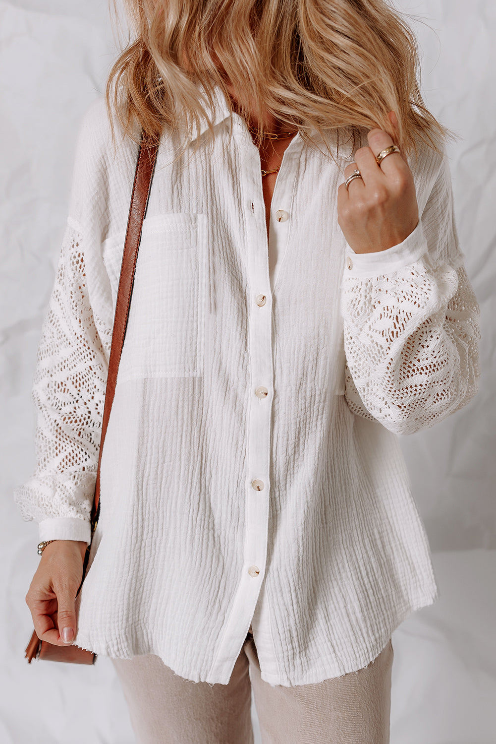 Cotton shirt with embroidered sleeves 