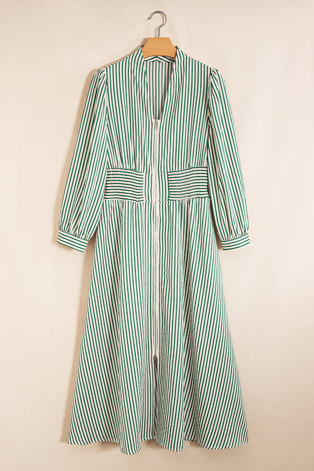 Дълга рокля на райе