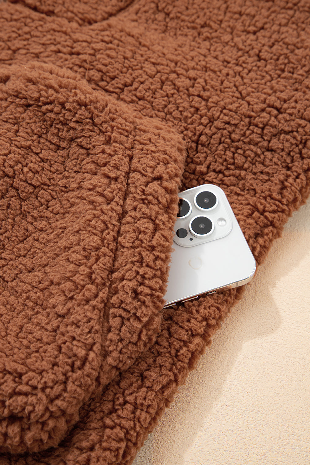 Пухкаво яке с качулка