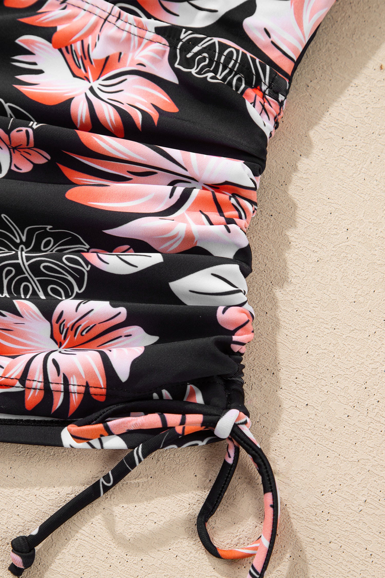 Бански комплект от две части