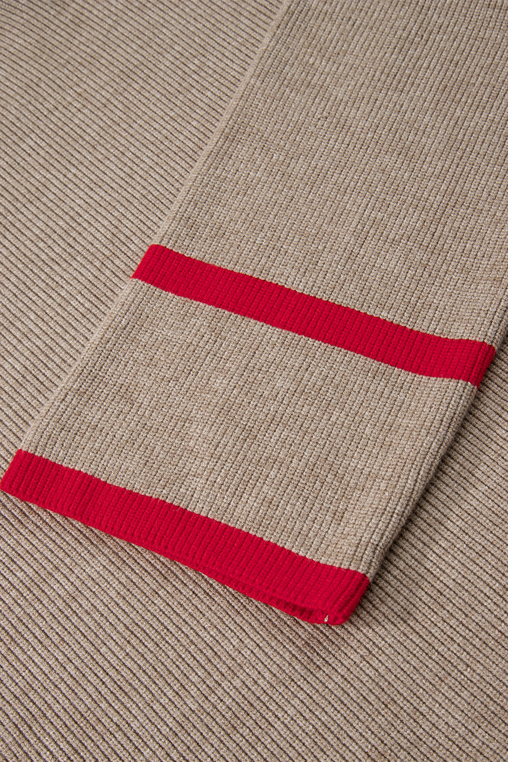 Sweater with buttons 