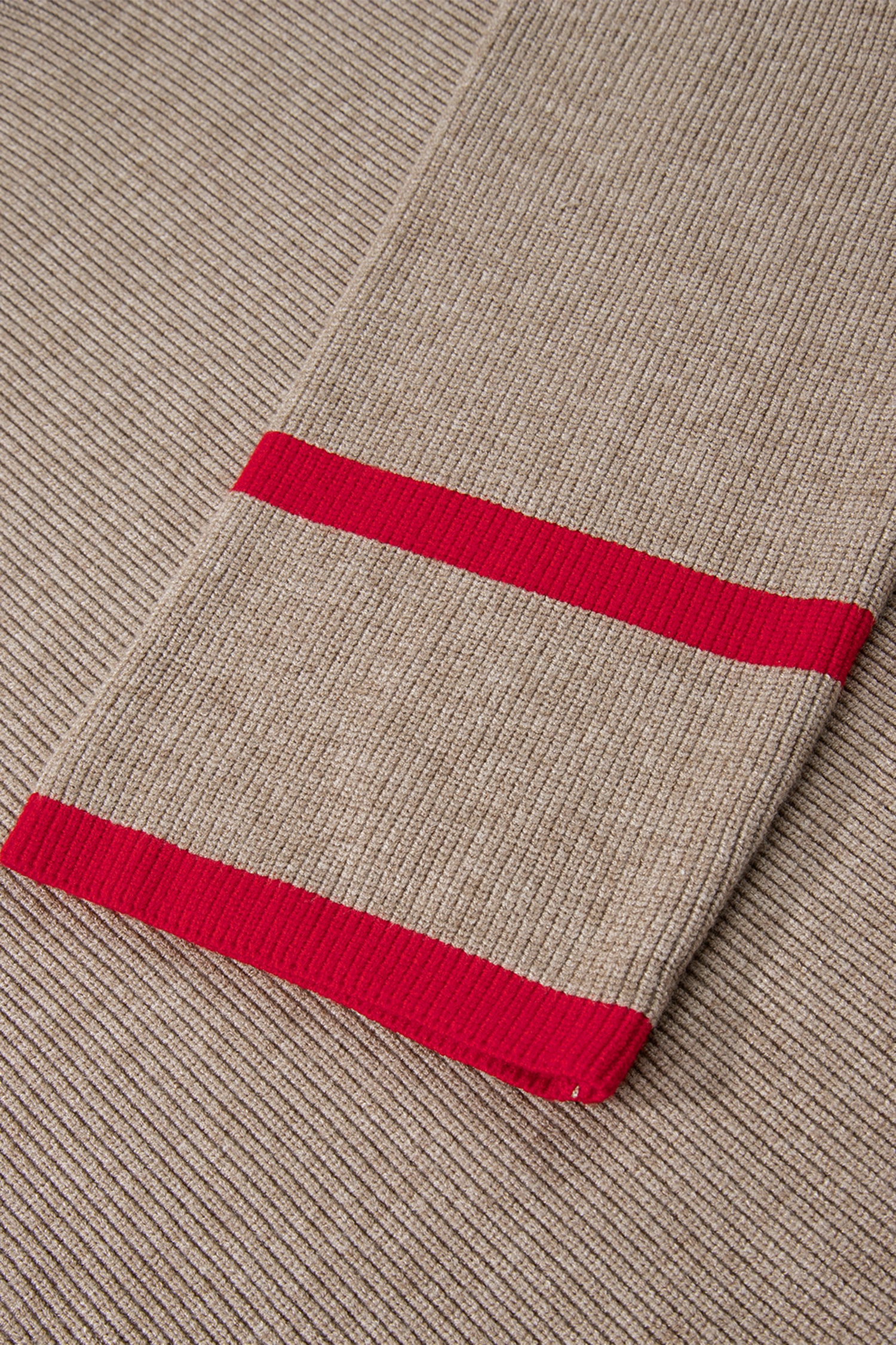 Sweater with buttons 