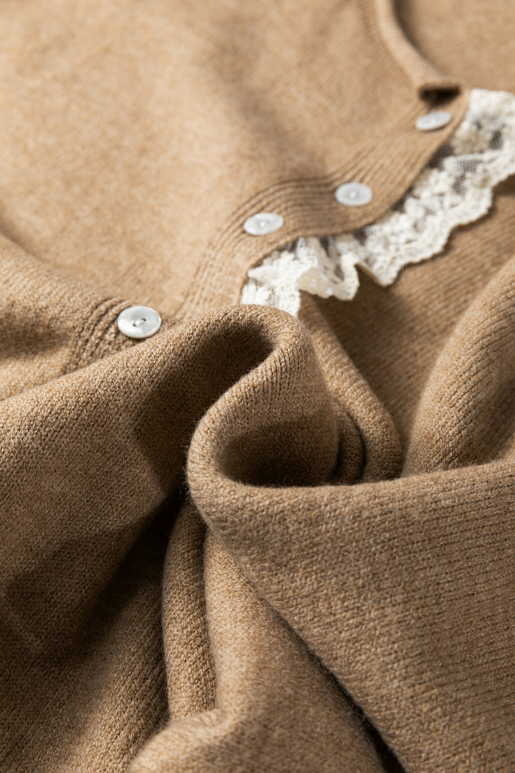 Cardigan with embroidery 