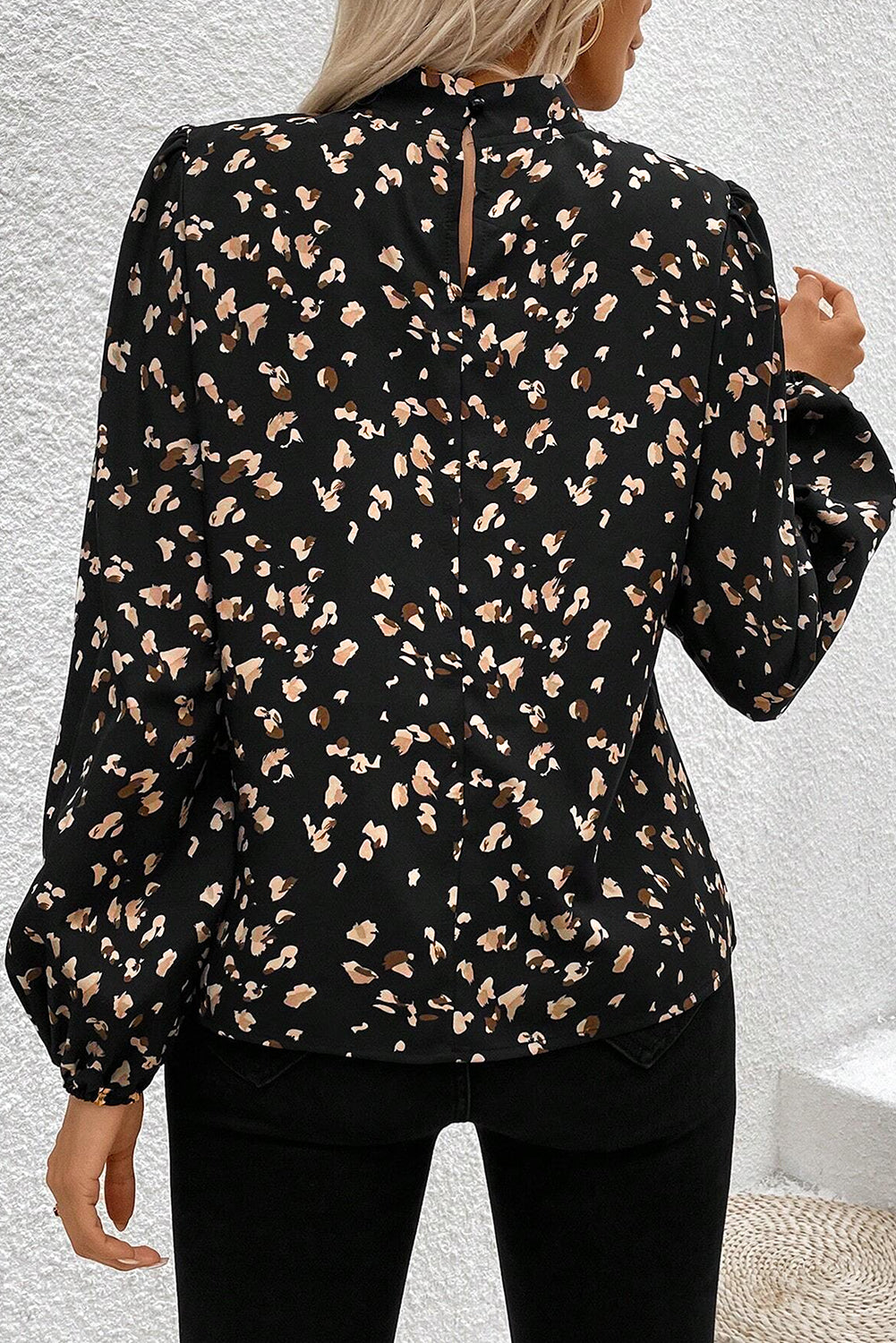 Long-sleeved blouse 