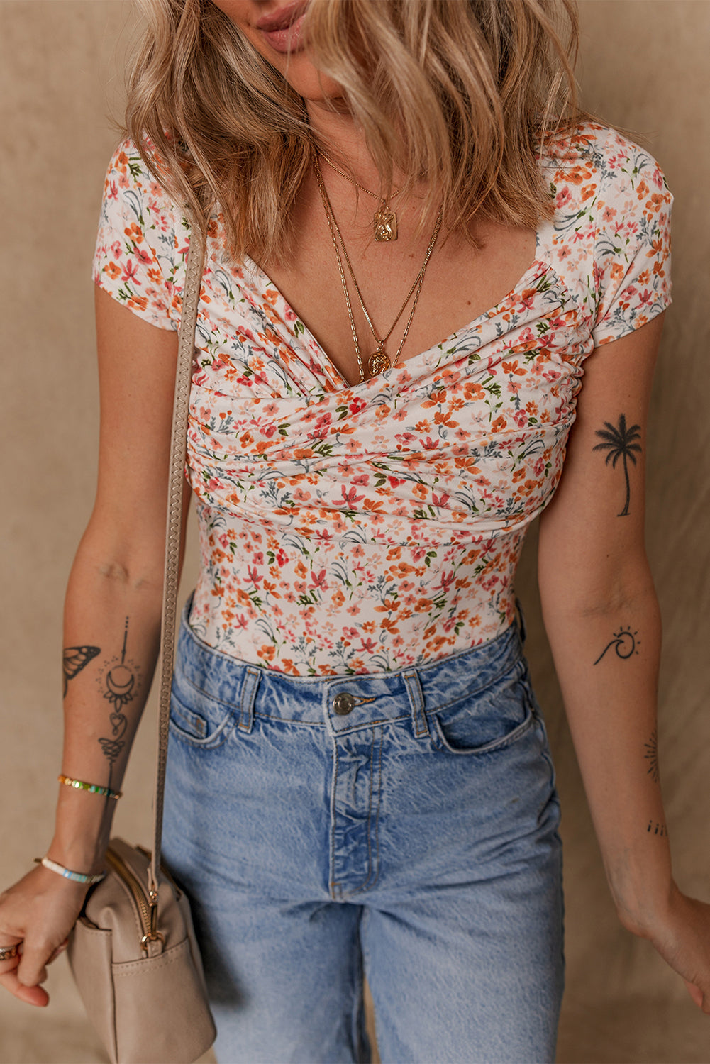 Боди с принт на цветя