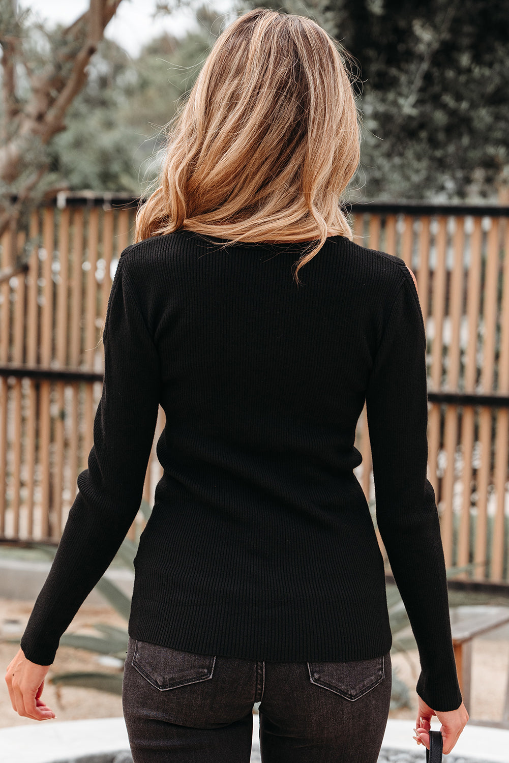 Stretchy off-shoulder sweater 