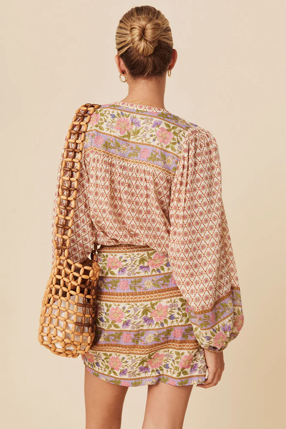 Риза с флорален принт