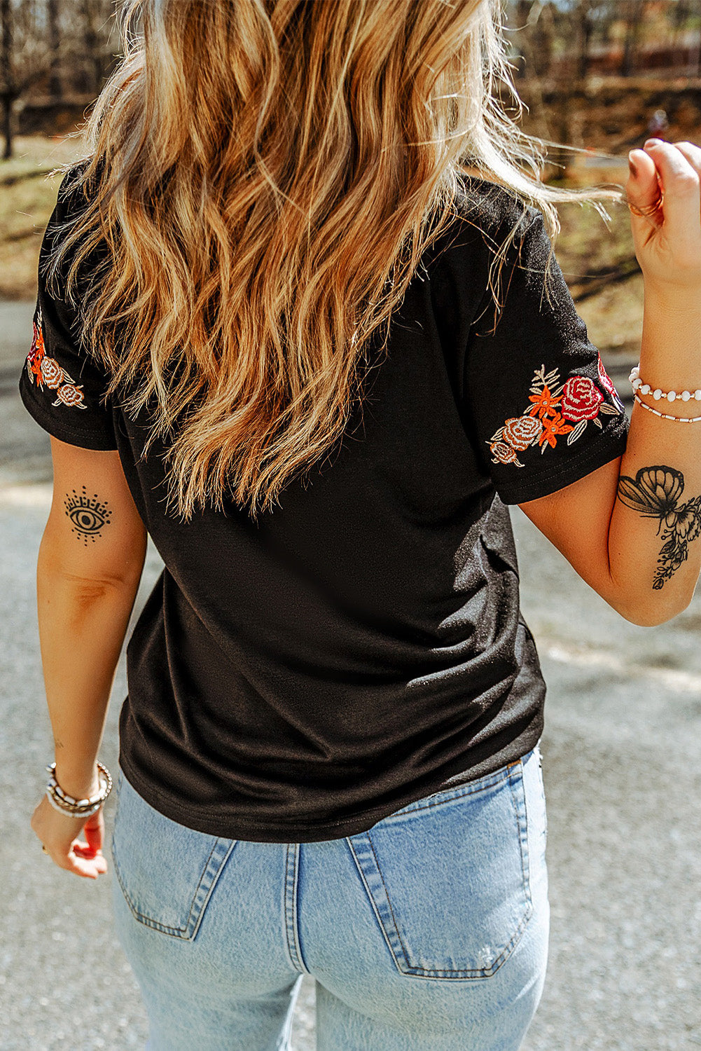 T-shirt with floral embroidery 