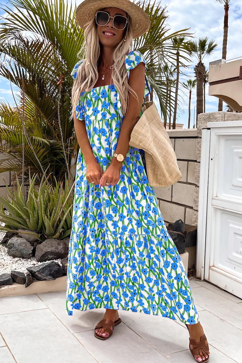 Long dress with floral print 