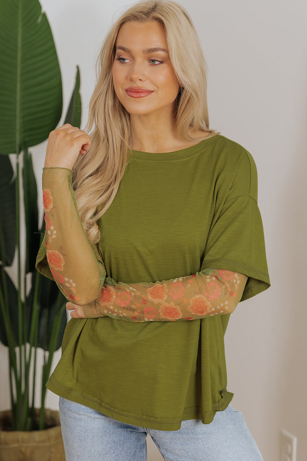Green T-shirt with mesh sleeves 