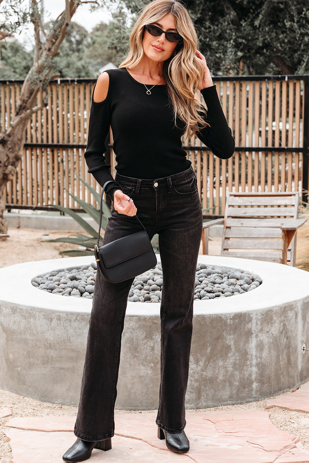 Stretchy off-shoulder sweater 