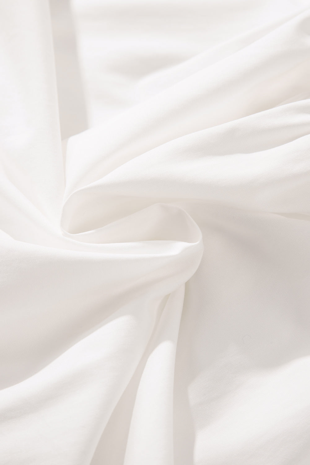 Рокля с бродерия