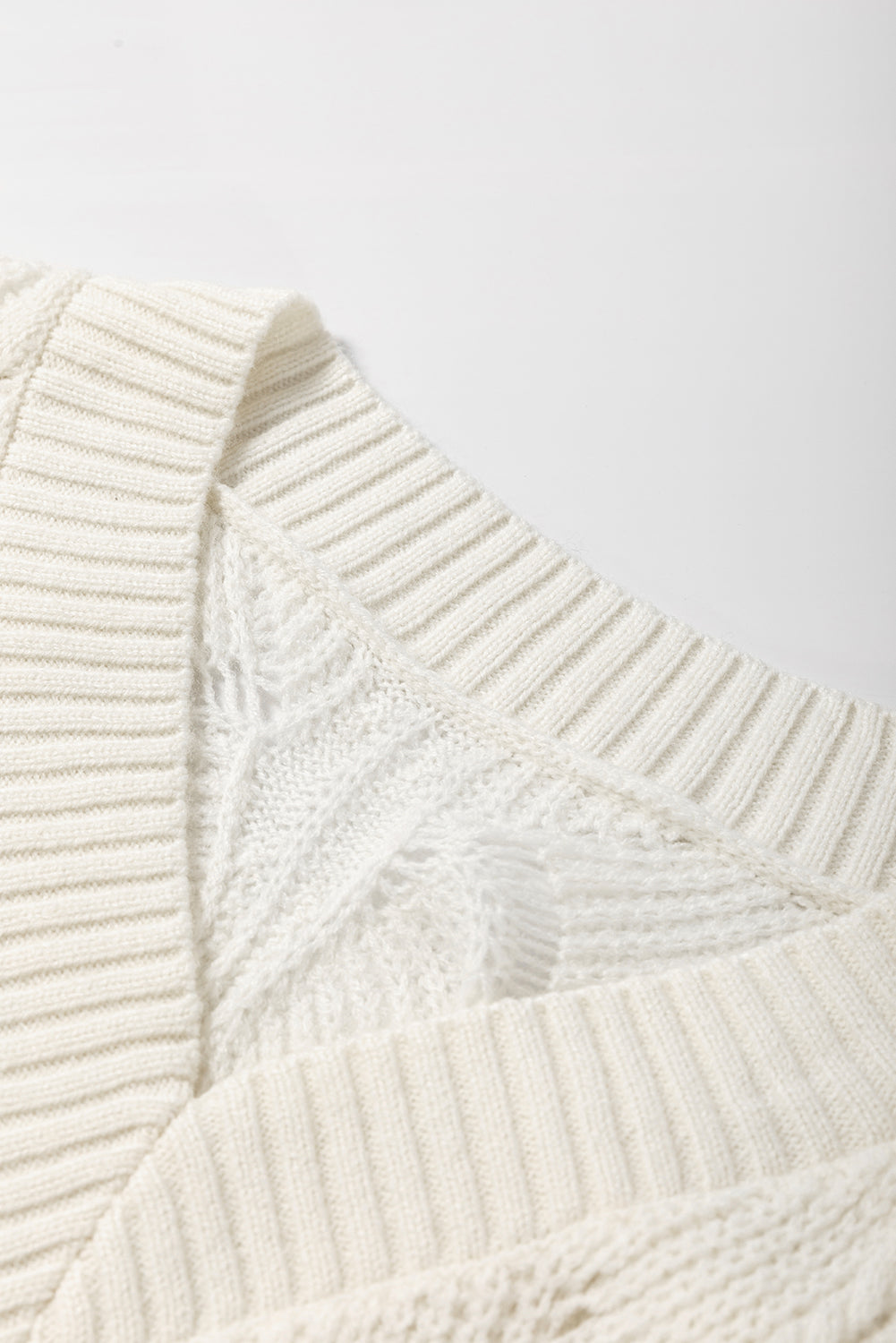 V-neck sweater 