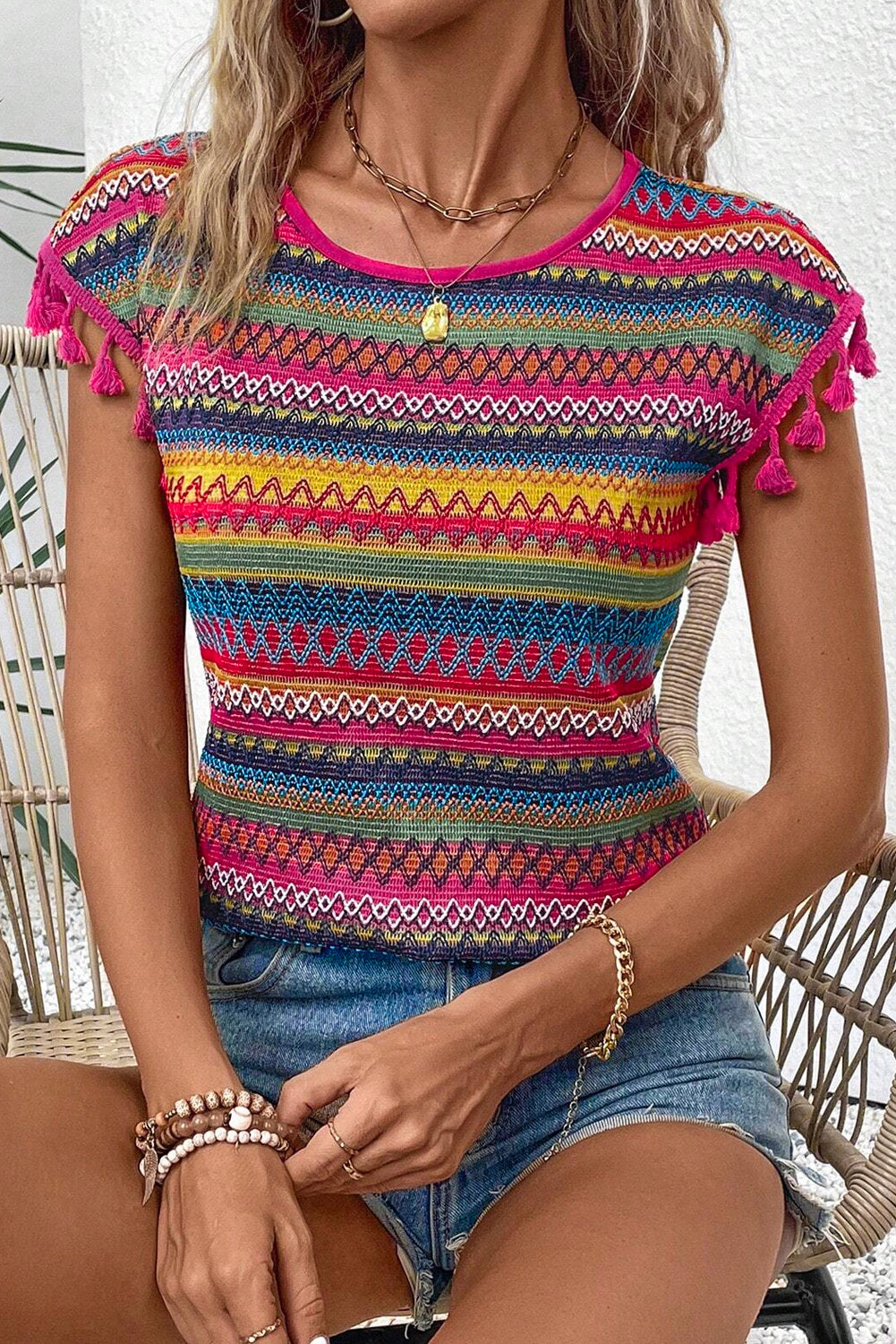 Blouse with ethnic print and short sleeves with tassels 