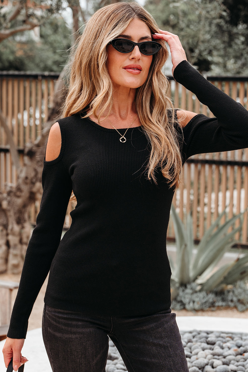 Stretchy off-shoulder sweater 