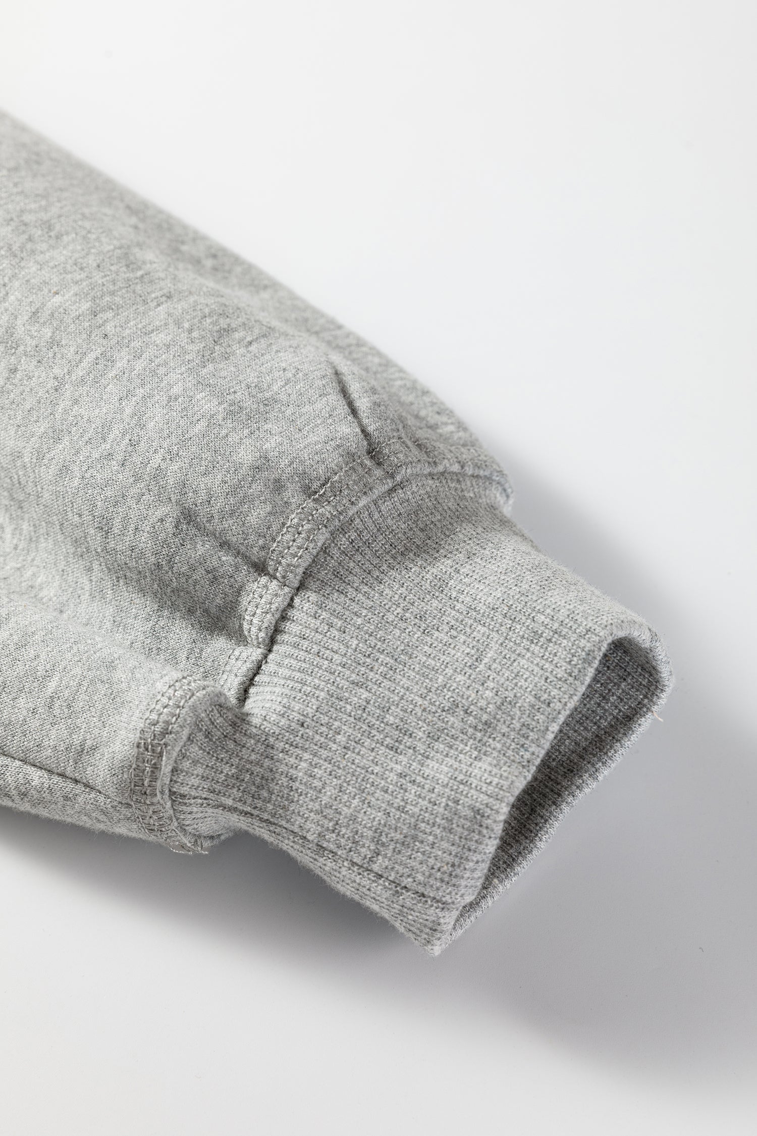 Свободен суичър с качулка