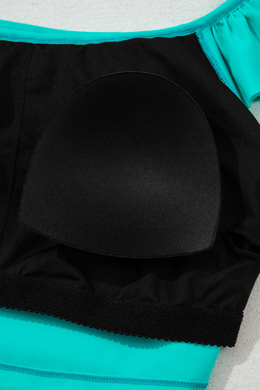 Бански комплект от две части