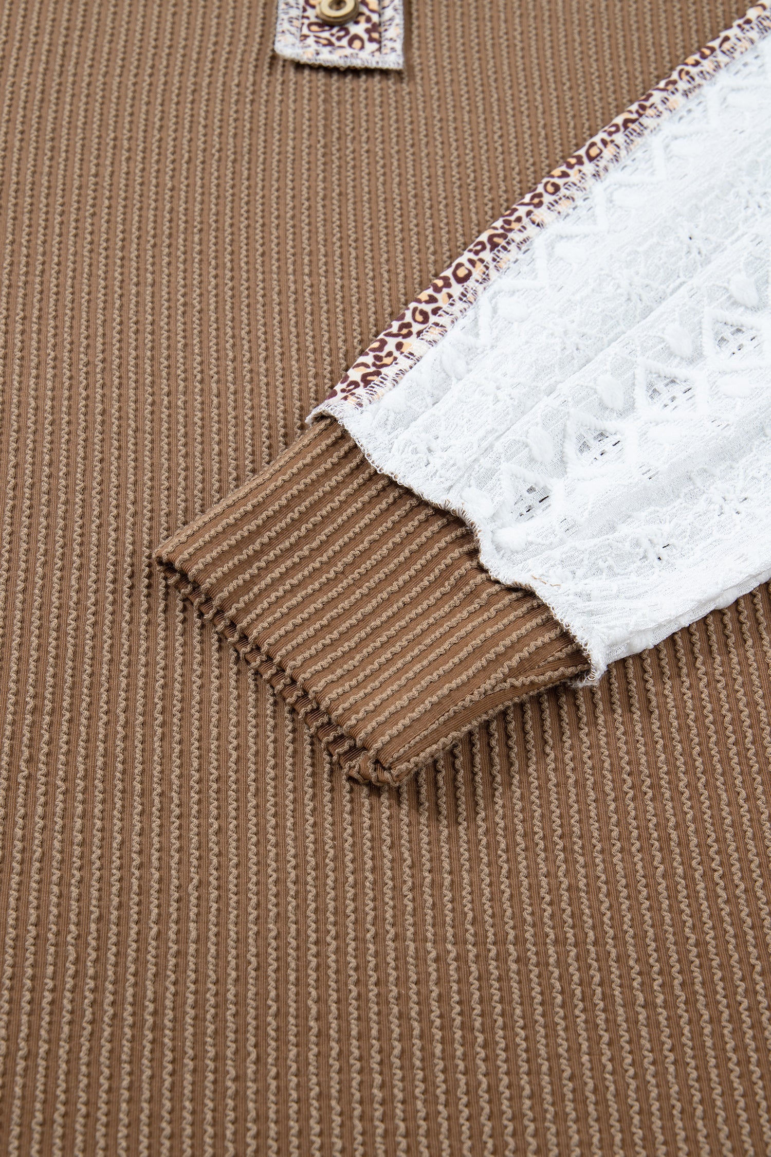 Long-sleeved blouse 