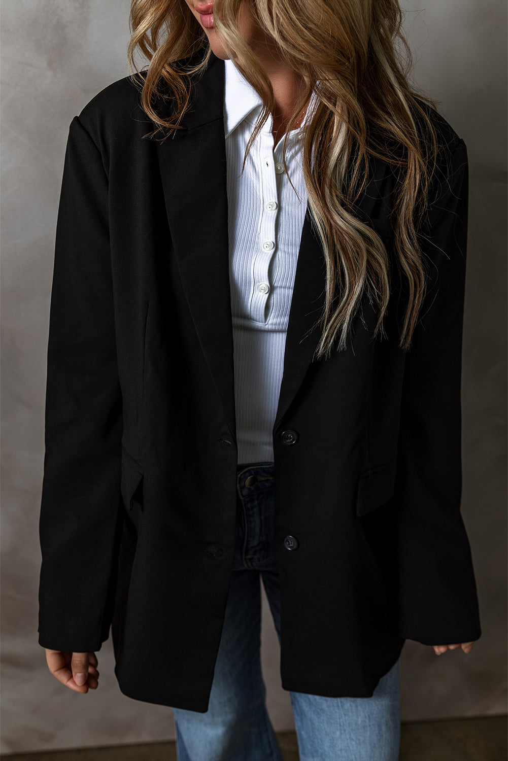 Jacket with lapel