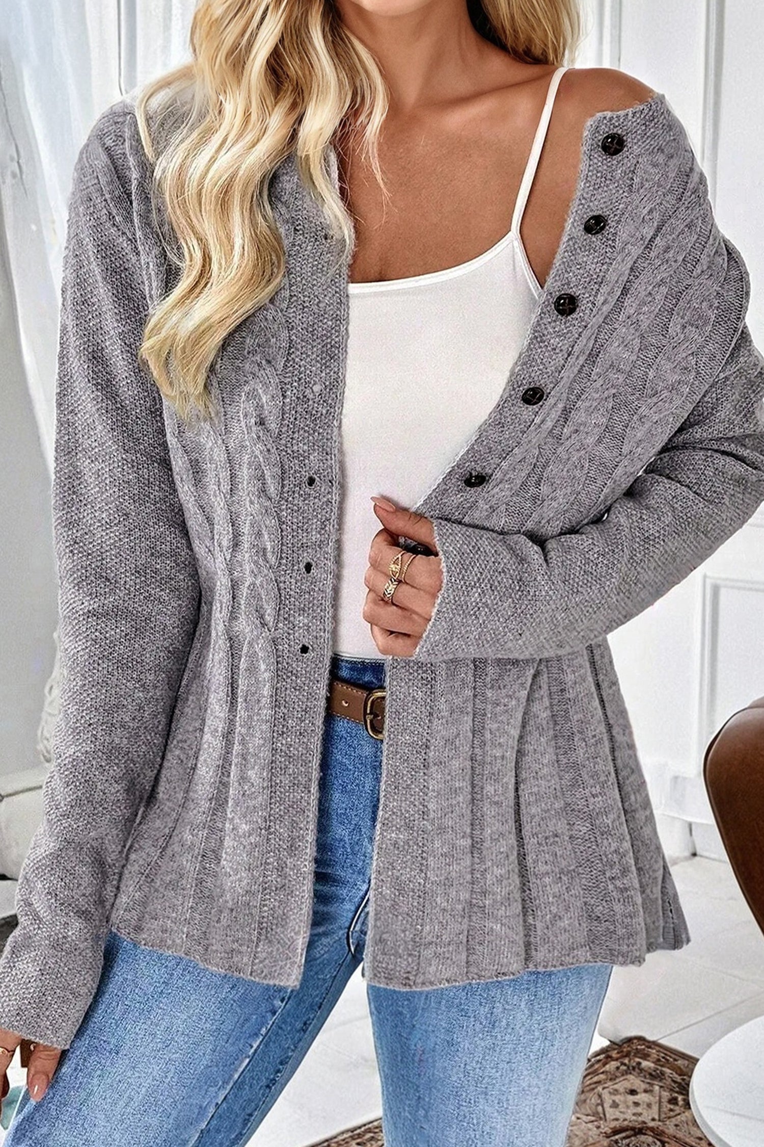 Buttoned cardigan 