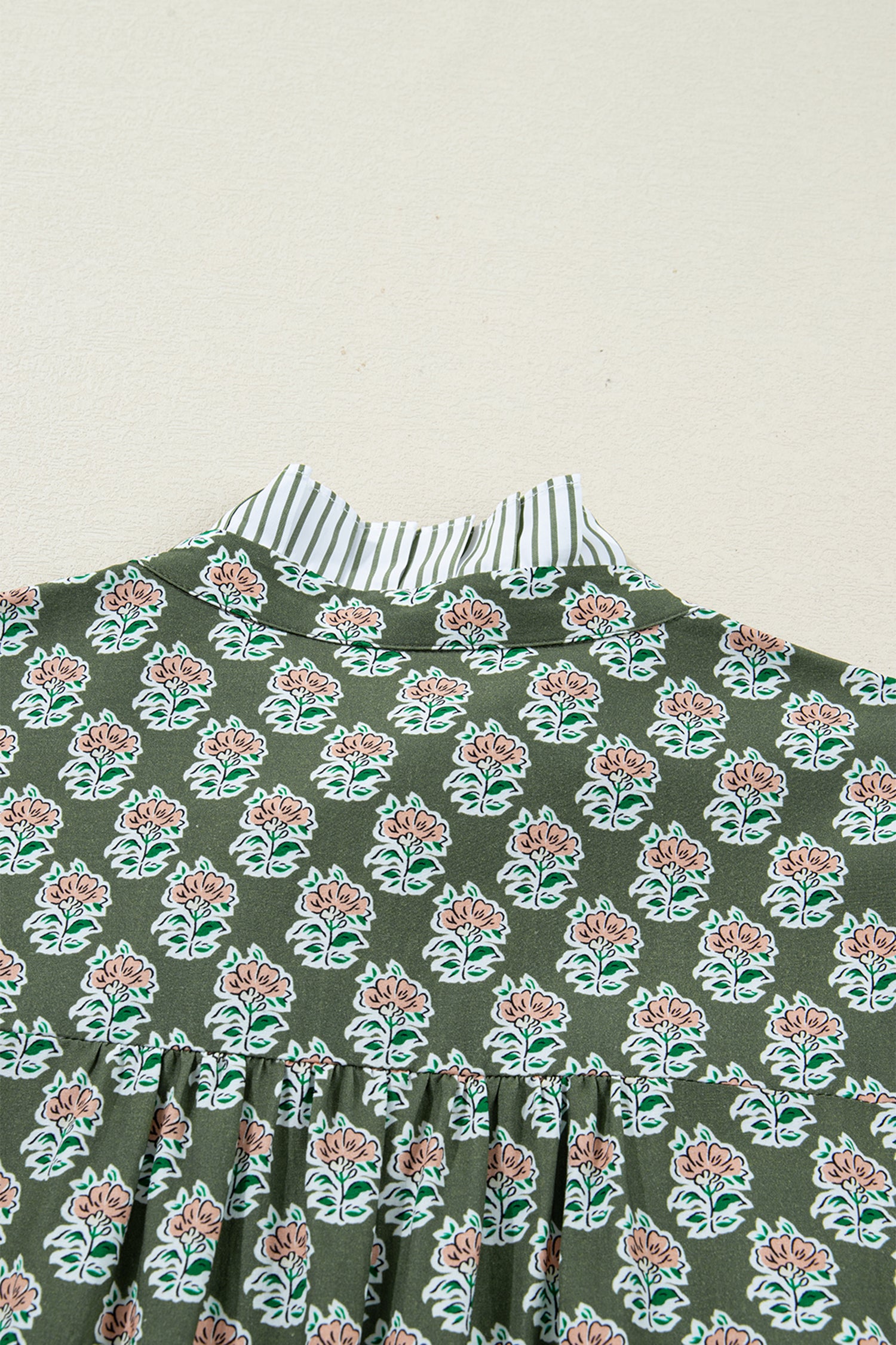 Рокля с флорален принт