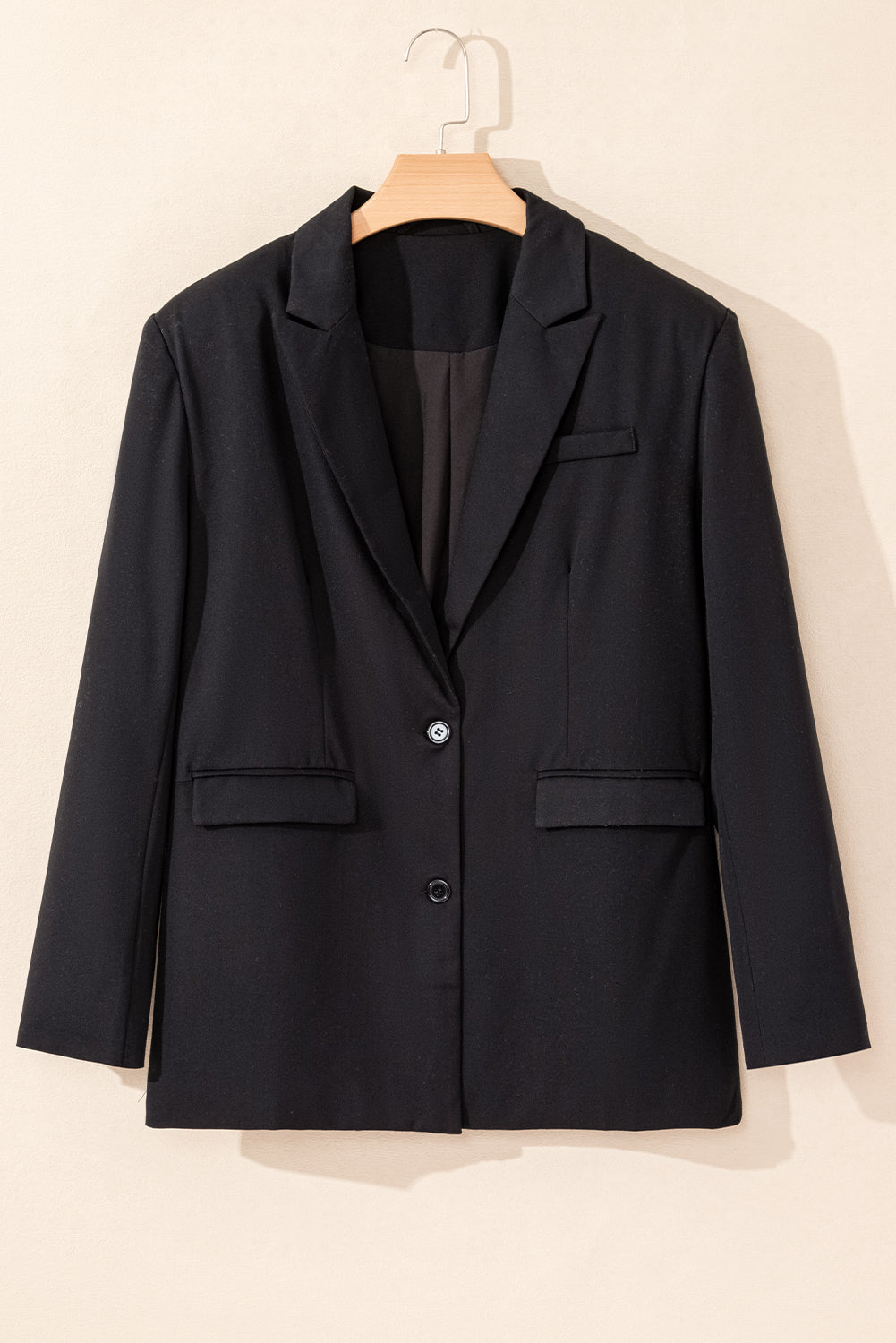 Jacket with lapel