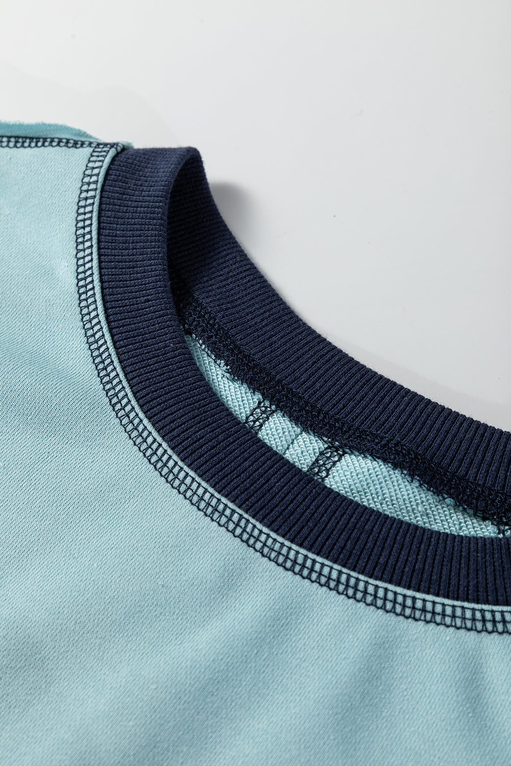 Къса блуза тип суичър с дълъг ръкав