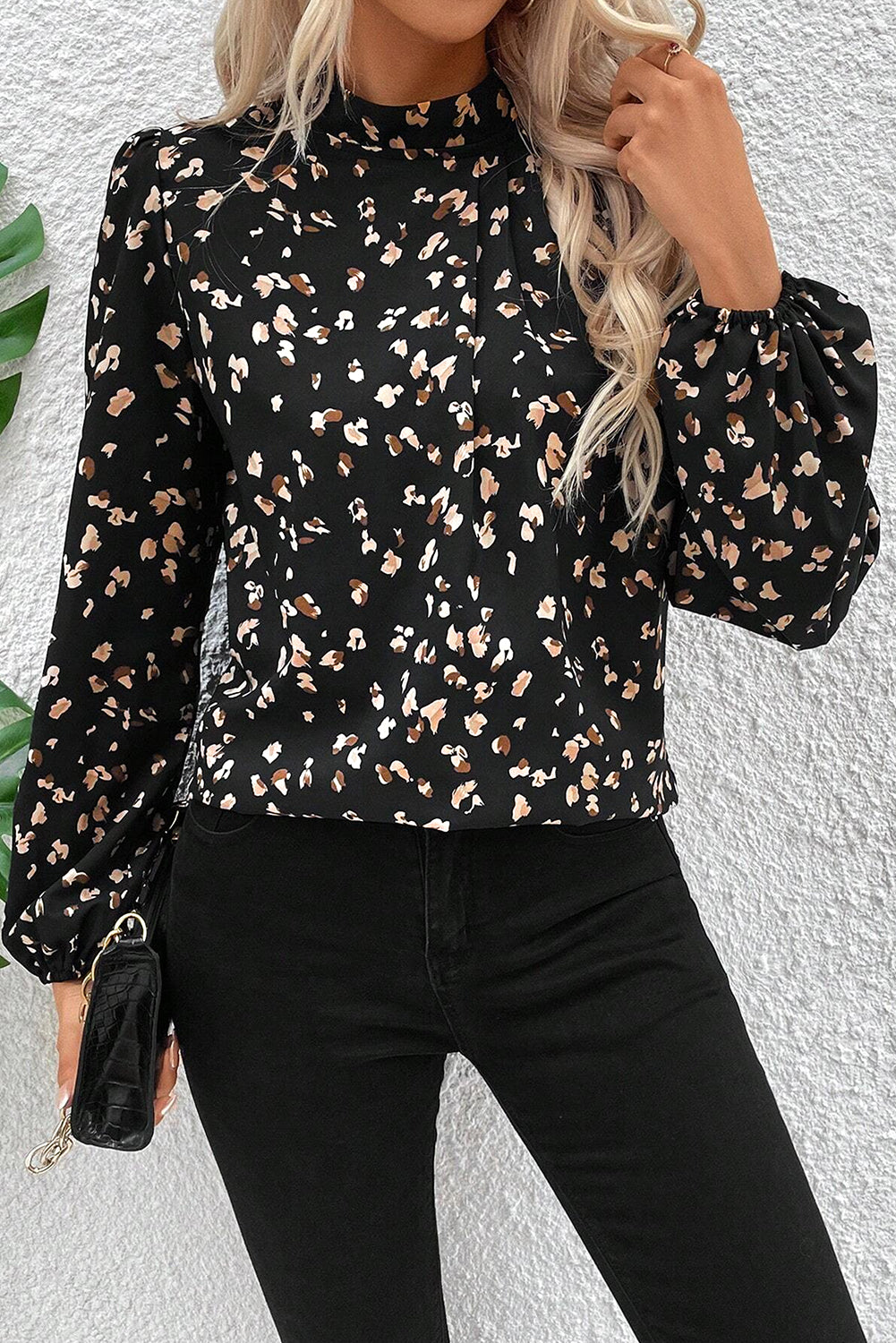 Long-sleeved blouse 