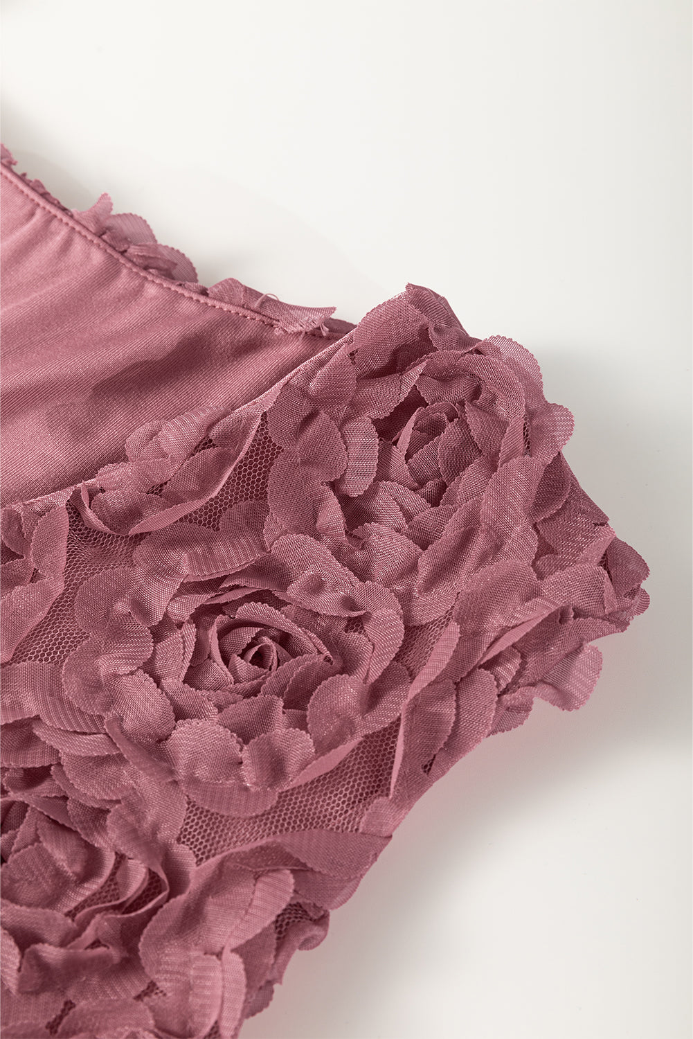 Body with embossed texture 