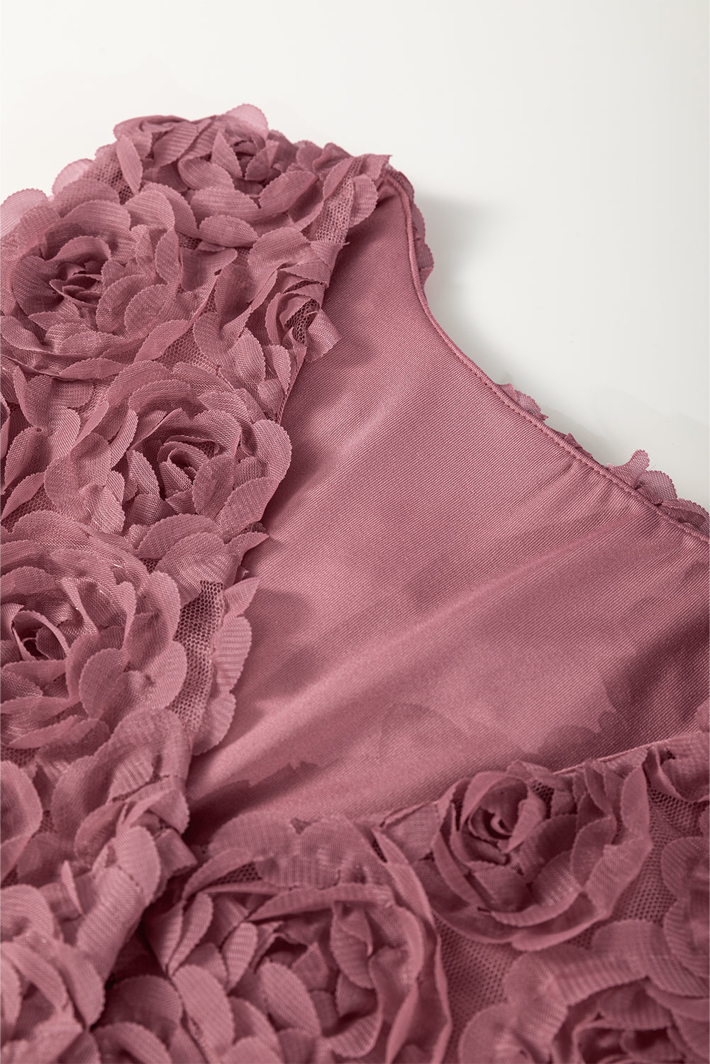 Body with embossed texture 