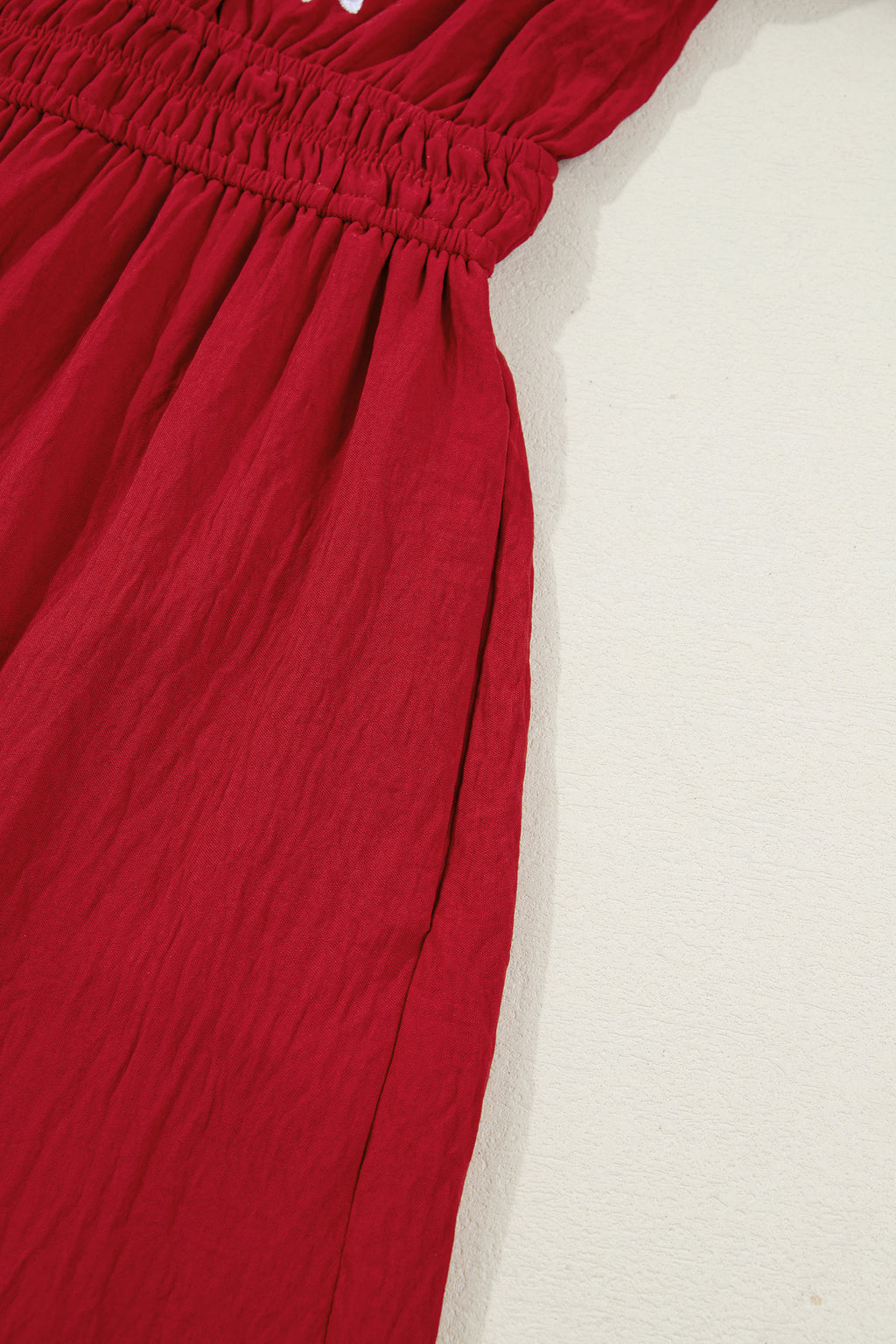 Дълга рокля с бродерия