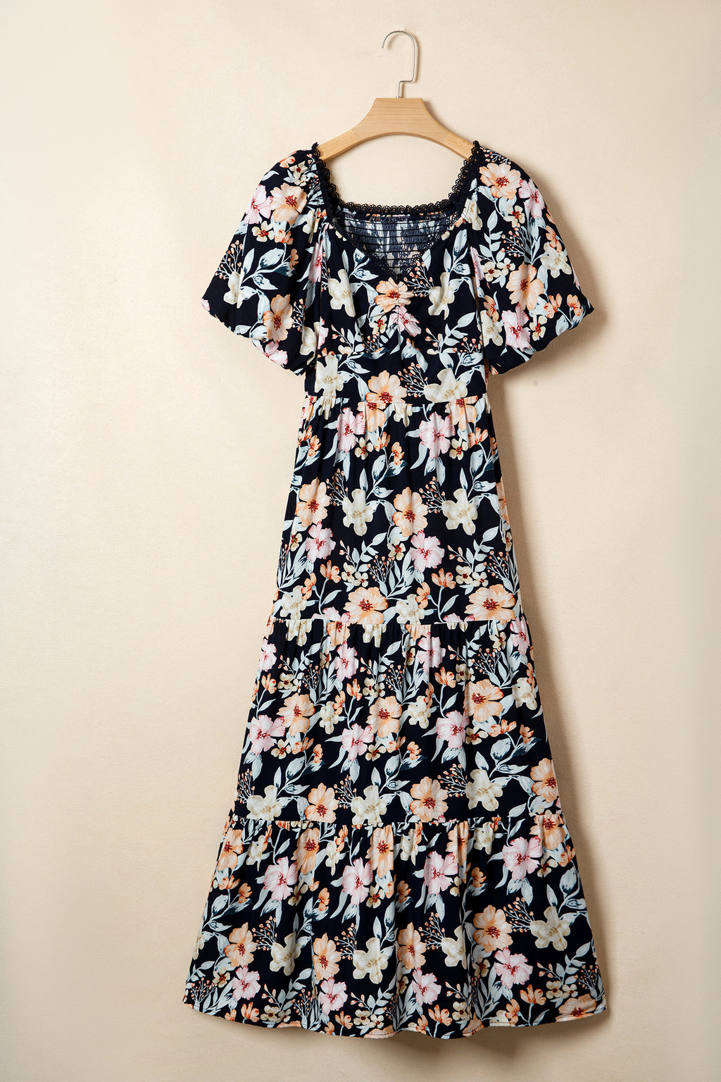 Long dress with floral print 