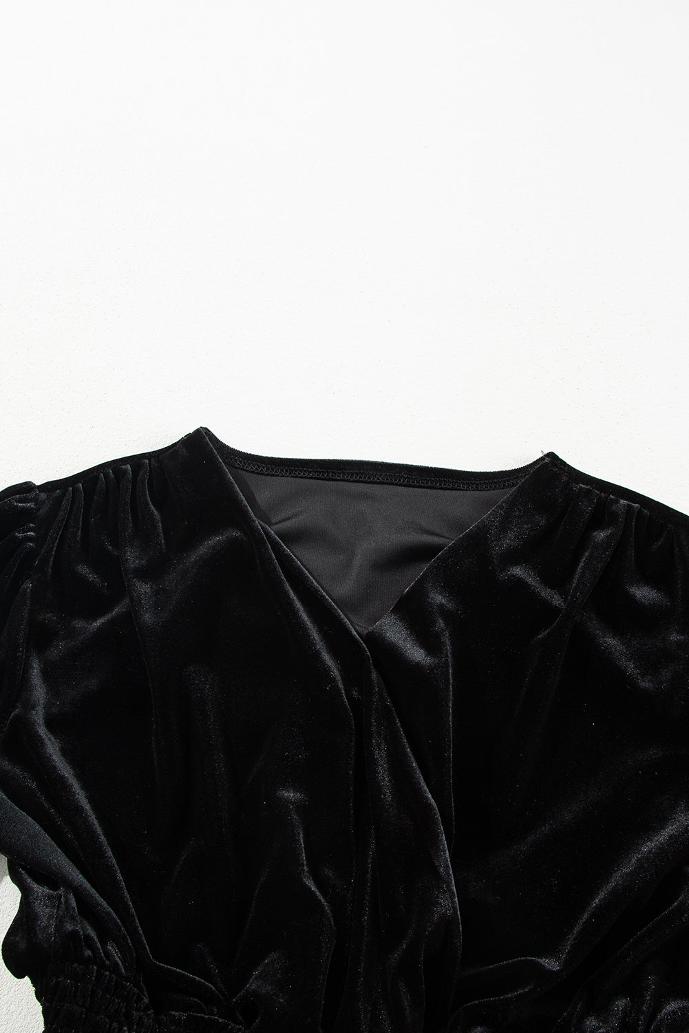 Velvet dress with long sleeves 