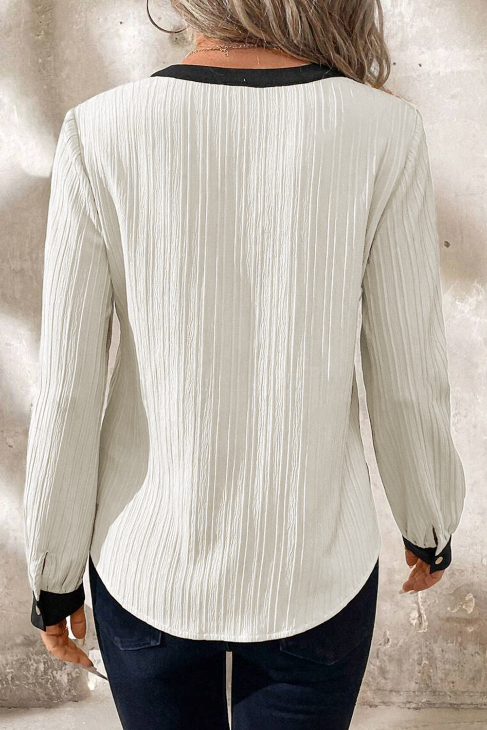Long-sleeved blouse 