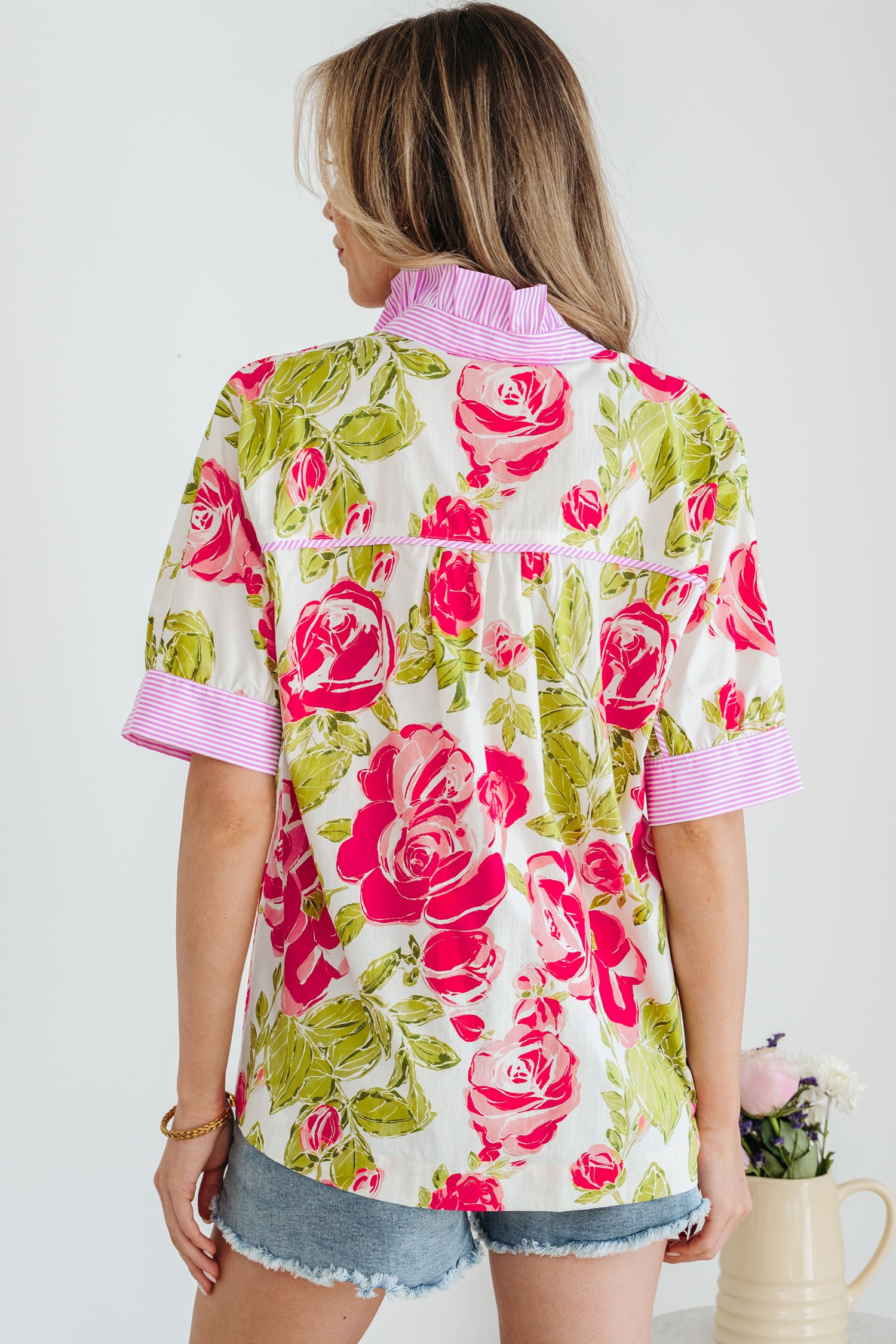 Short-sleeved cotton shirt 