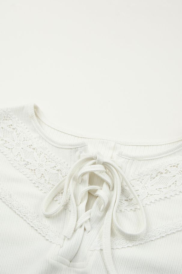 Long-sleeved blouse 