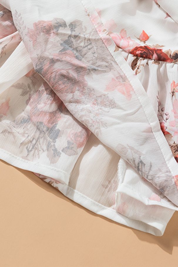 Blouse with floral print 