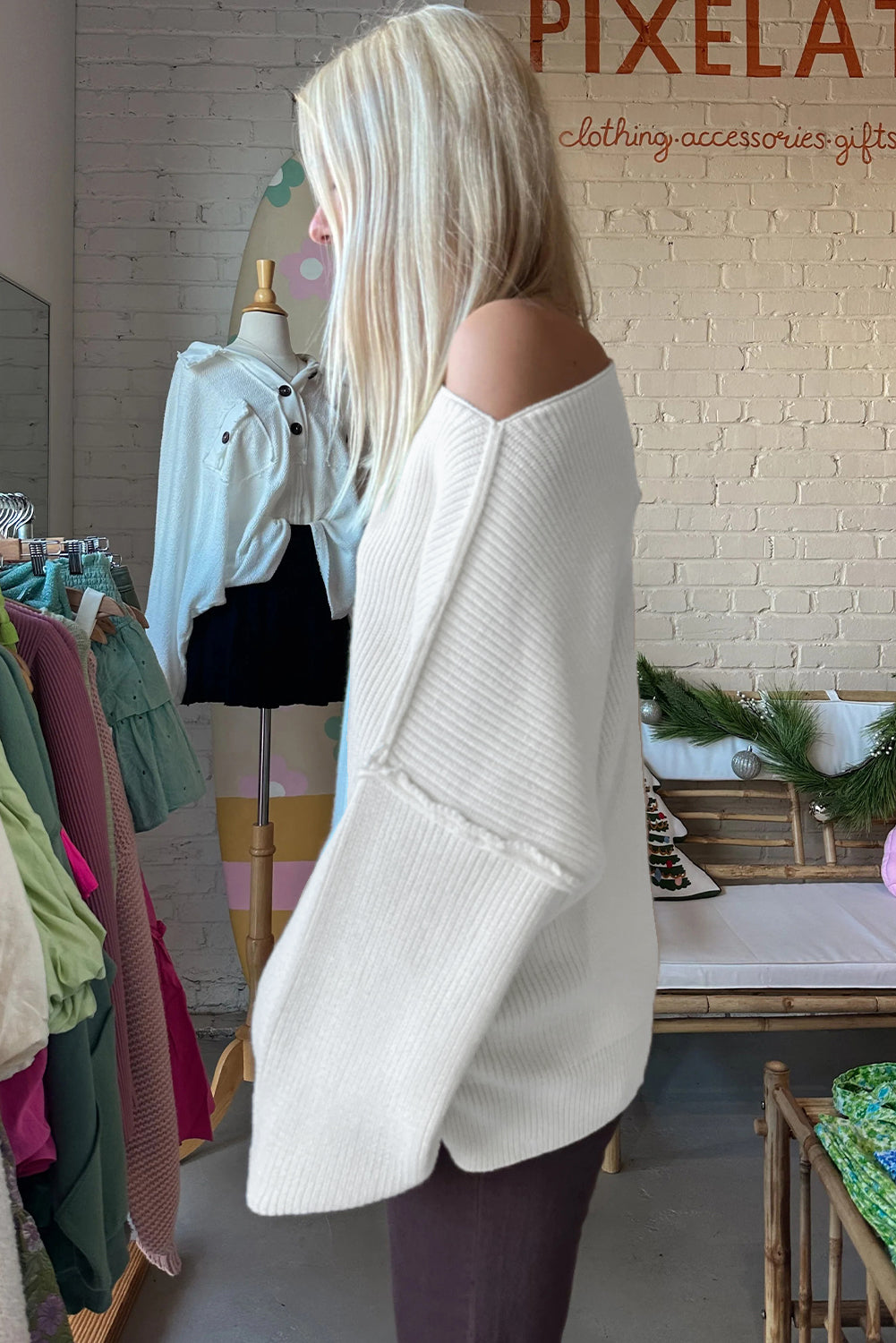 Асиметричен пуловер