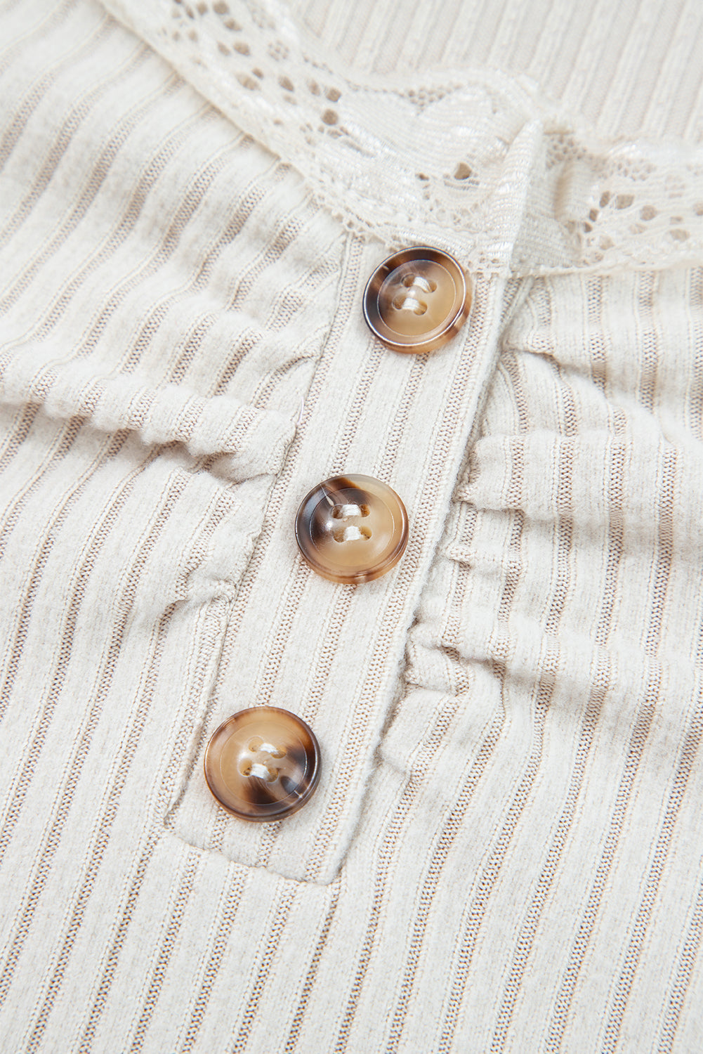 Long-sleeved blouse 