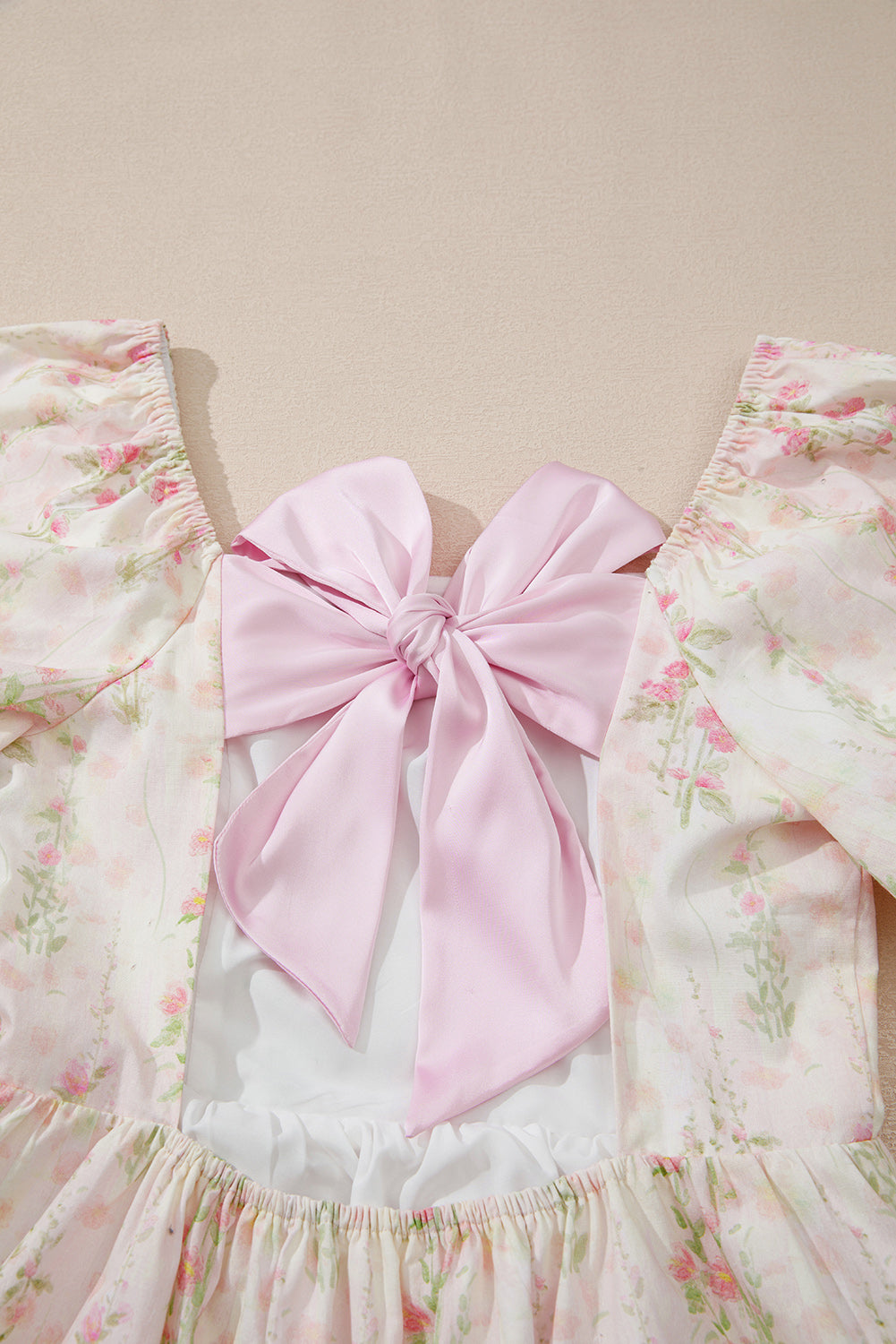 Cotton dress with floral print, with a spectacular back 